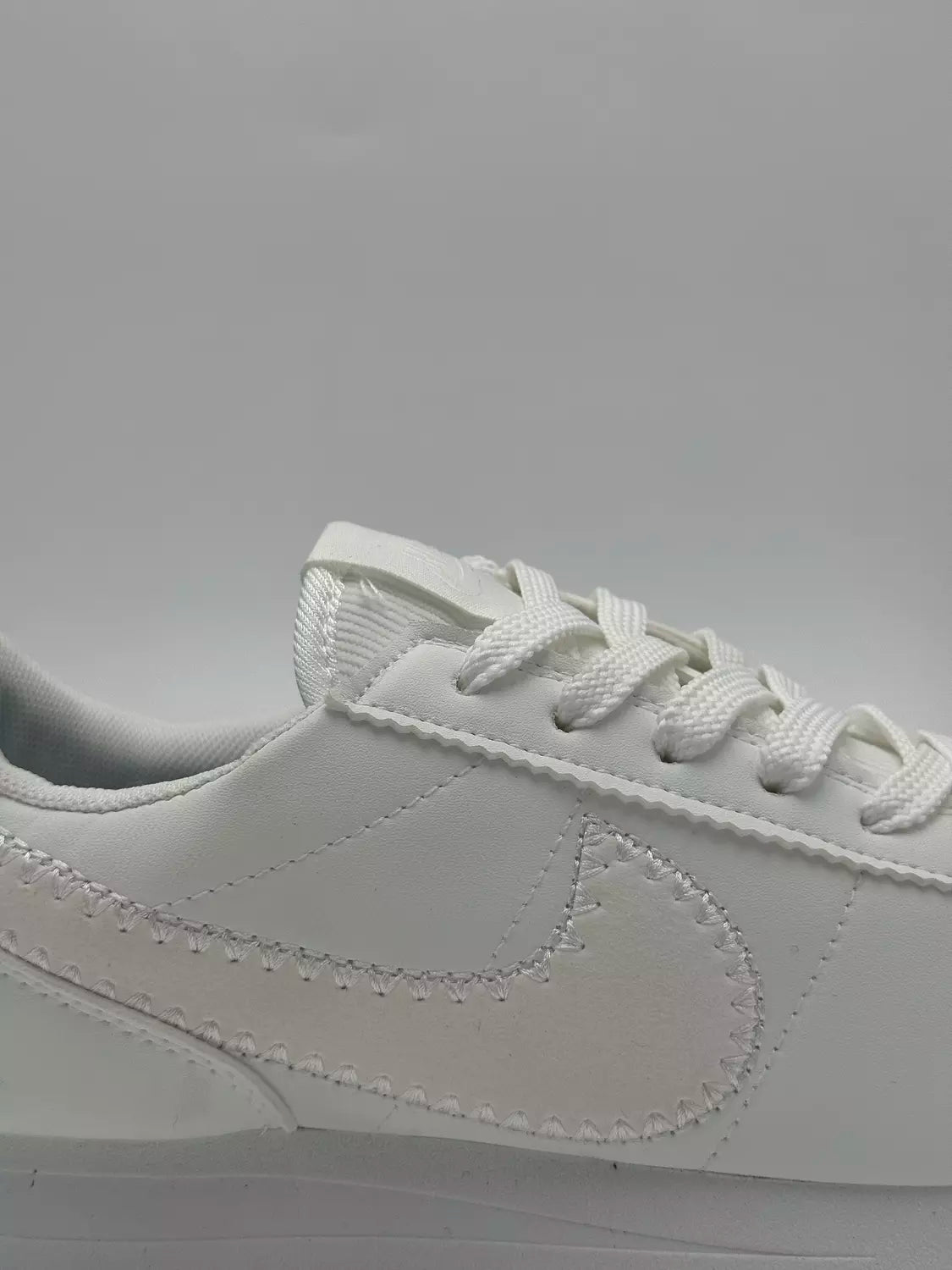 Nike Cortez "white heart"