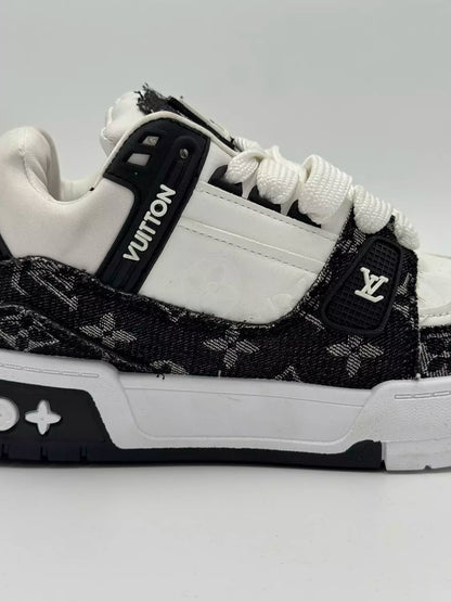 Louis Vuttion Monogram denim (Black)