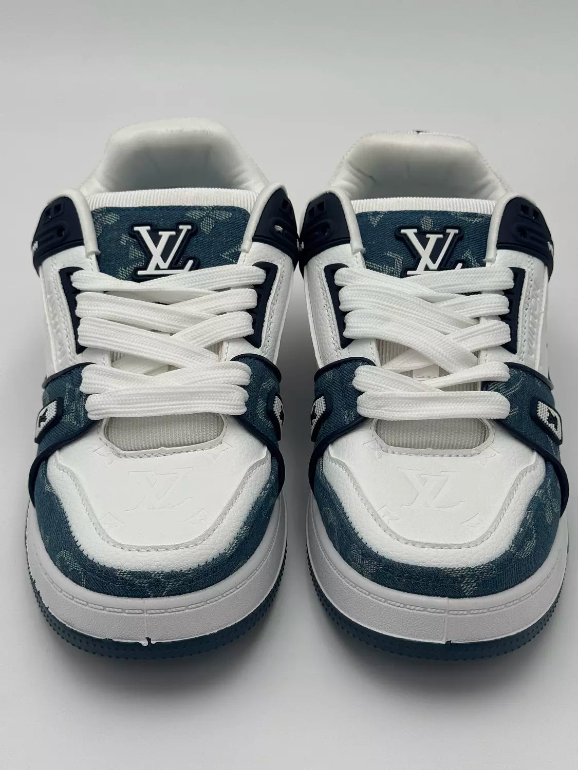 Louis Vuitton LV Trainer" monogram denim.B"