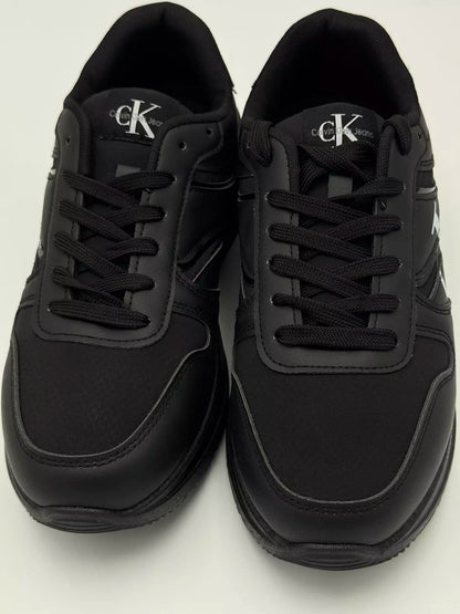 Calvin Klein Sporty Runner "Black"