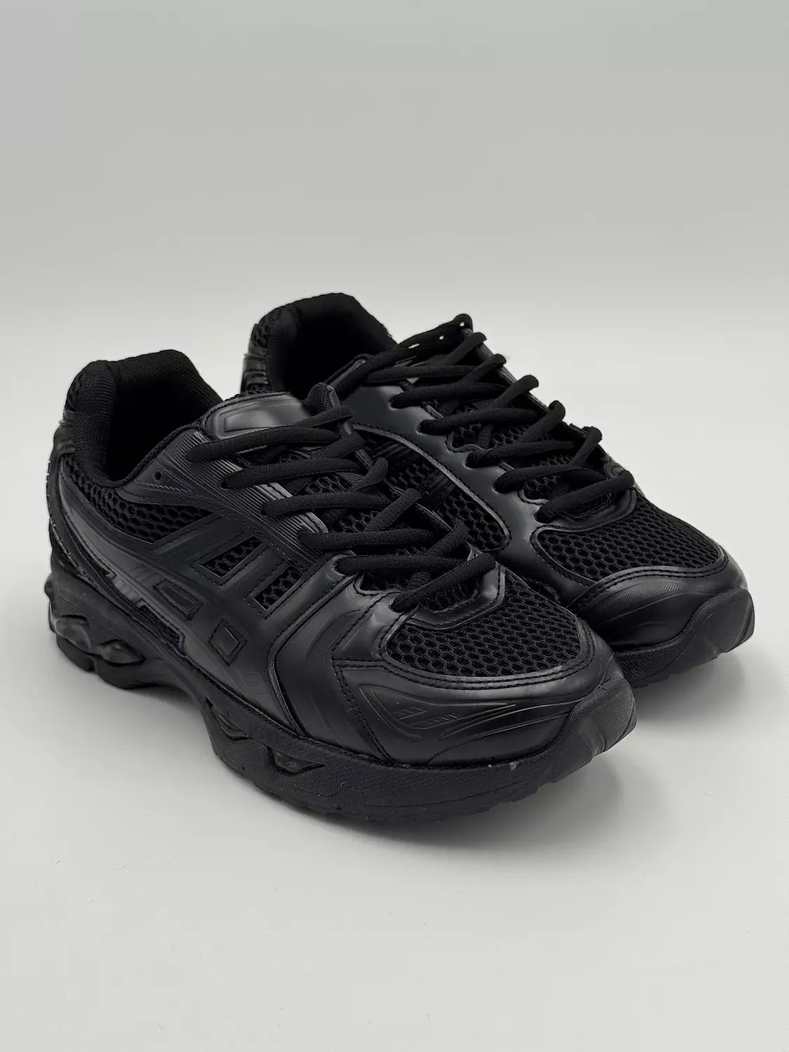ASICS GEL-Kayano 14 "Black Cat"