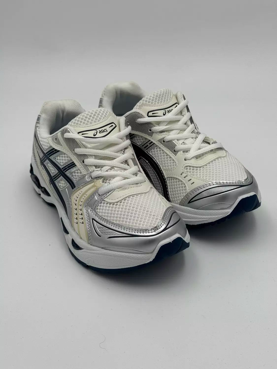 ASICS GEL-Kayano (N)