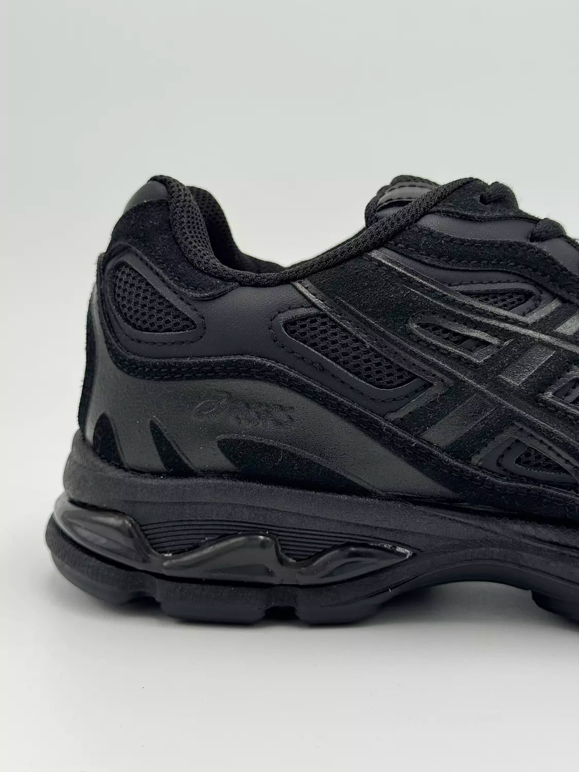 ASICS Gel-NYC "Graphite Black" (Special Sizes)