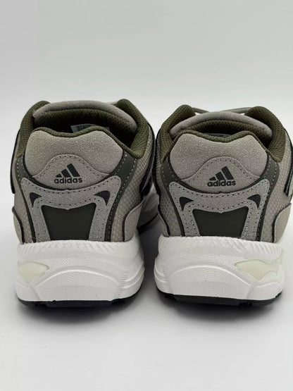 Adidas Response CL "olive"
