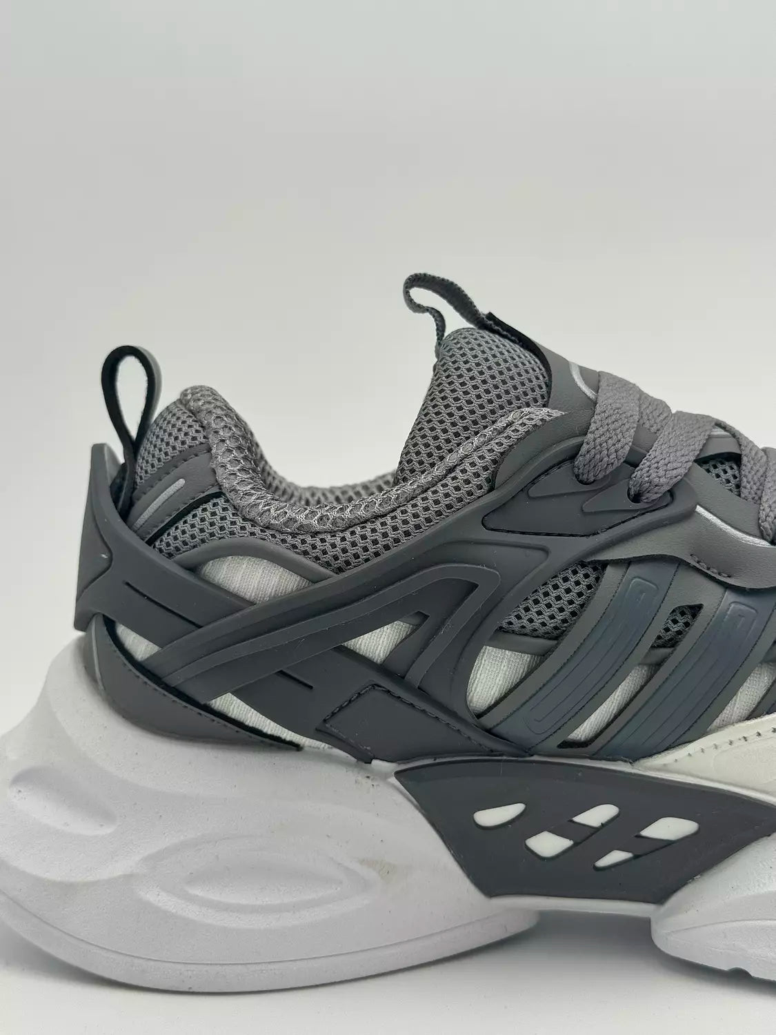 Adidas XLG Runner (W&G)