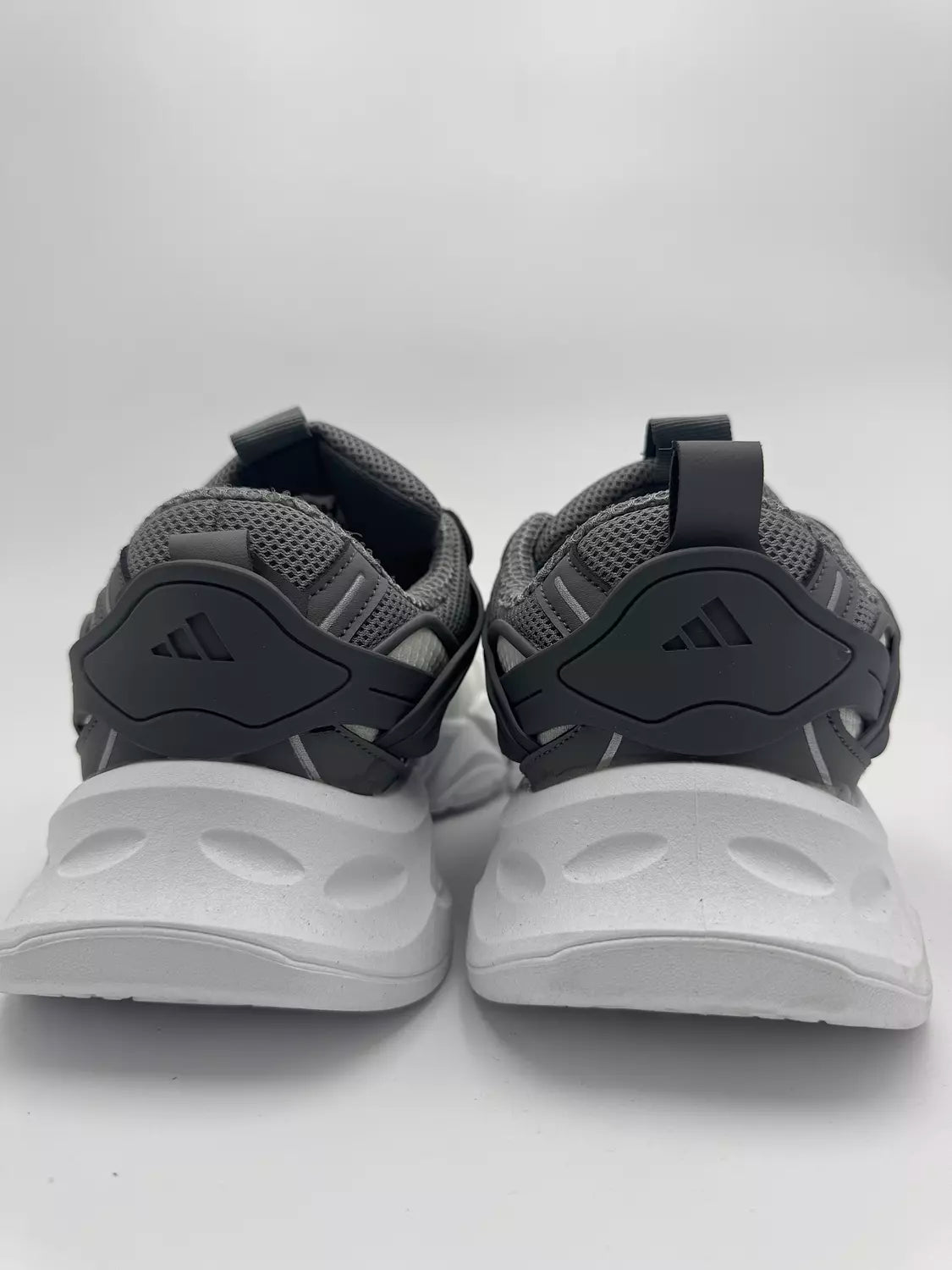 Adidas XLG Runner (W&G)