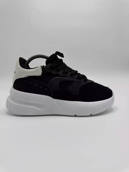 Alexander McQueen Oversized Runner (BXW)
