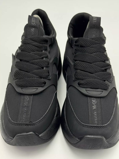 Alexander McQueen Oversized Runner "all black"