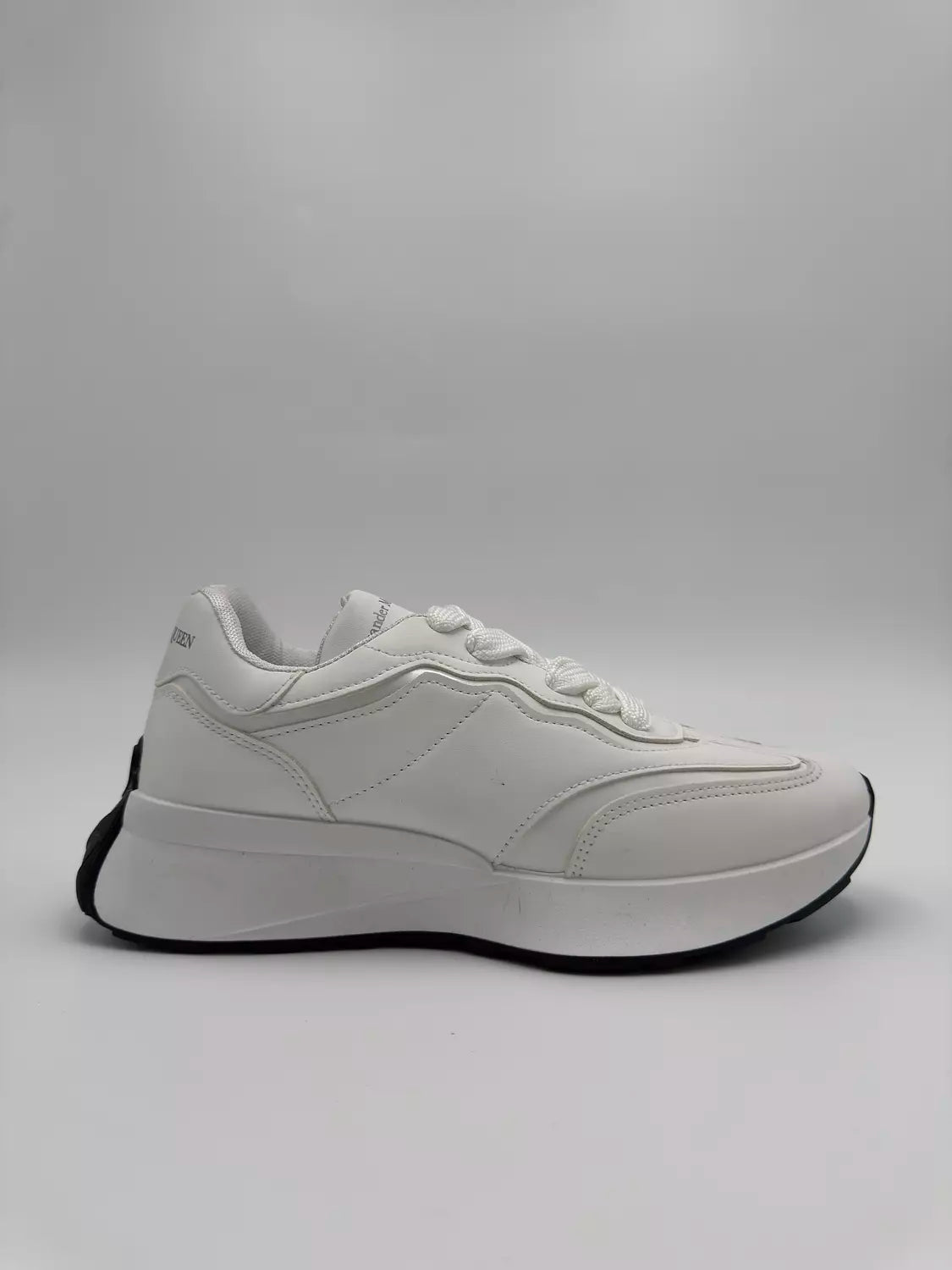 Alexander McQueen Sprint Runner (all white)