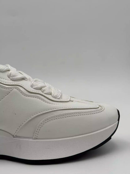 Alexander McQueen Sprint Runner (all white)