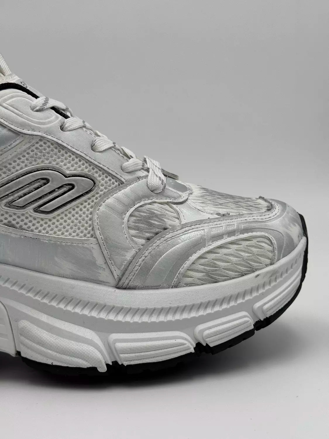 Balenciaga 10XL (white and grey)