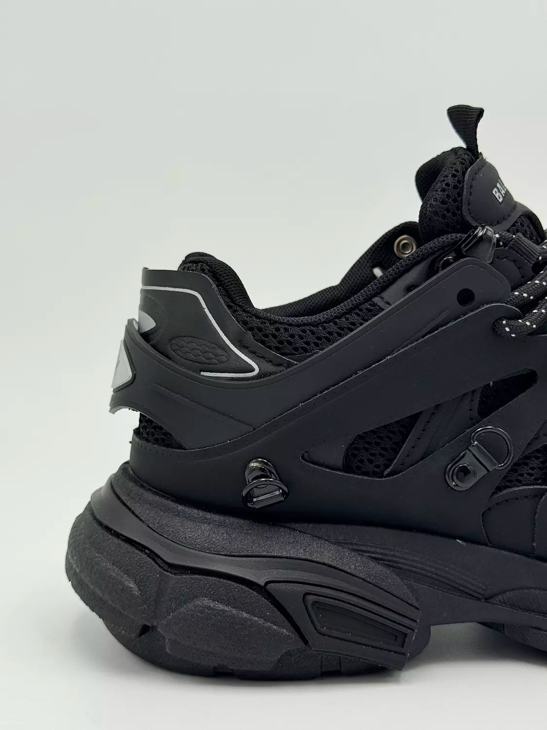 Balenciaga Track (SE)