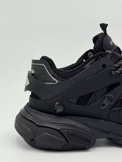 Balenciaga Track (SE)