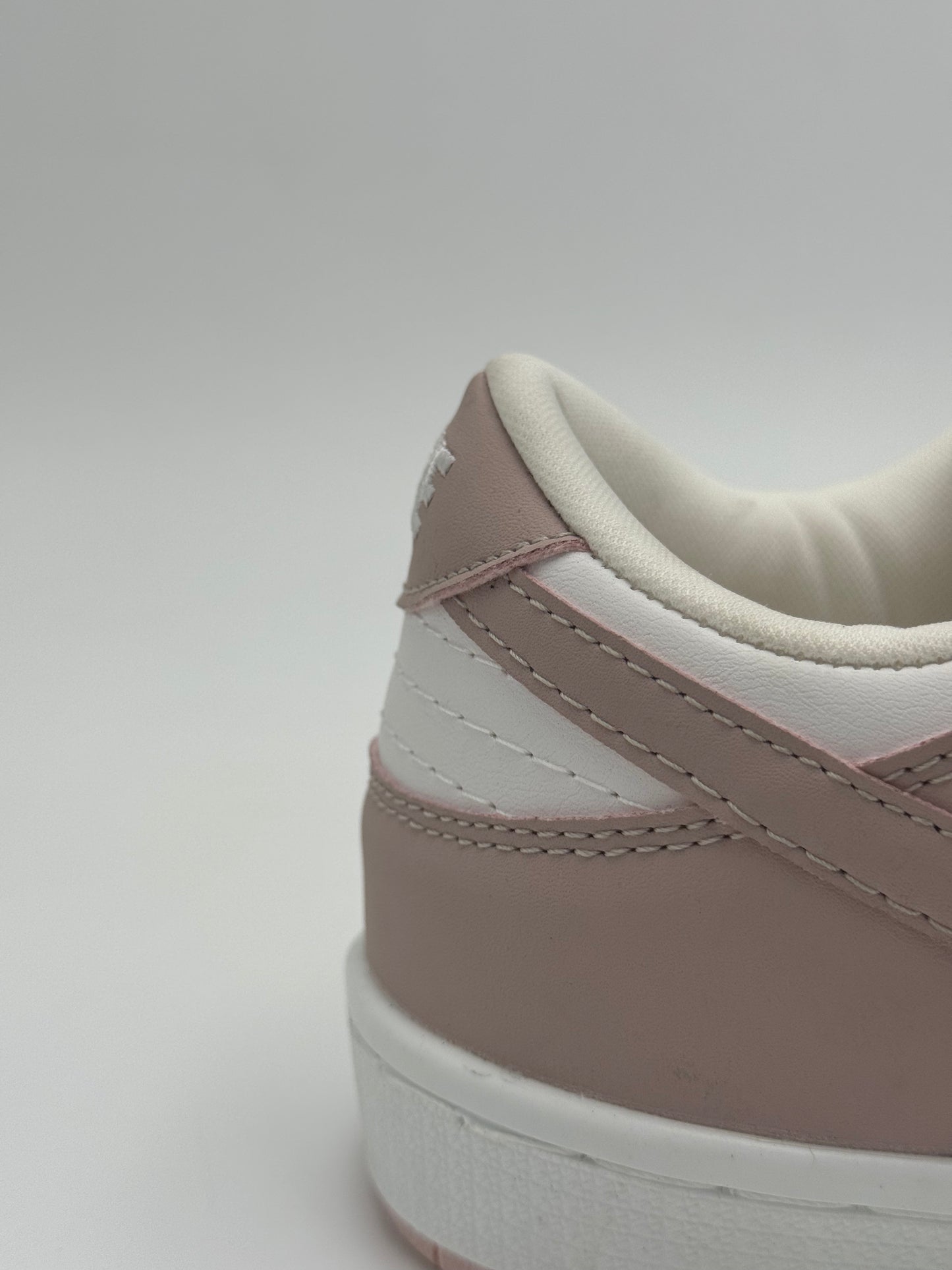 Nike SB Dunk (dark pink)