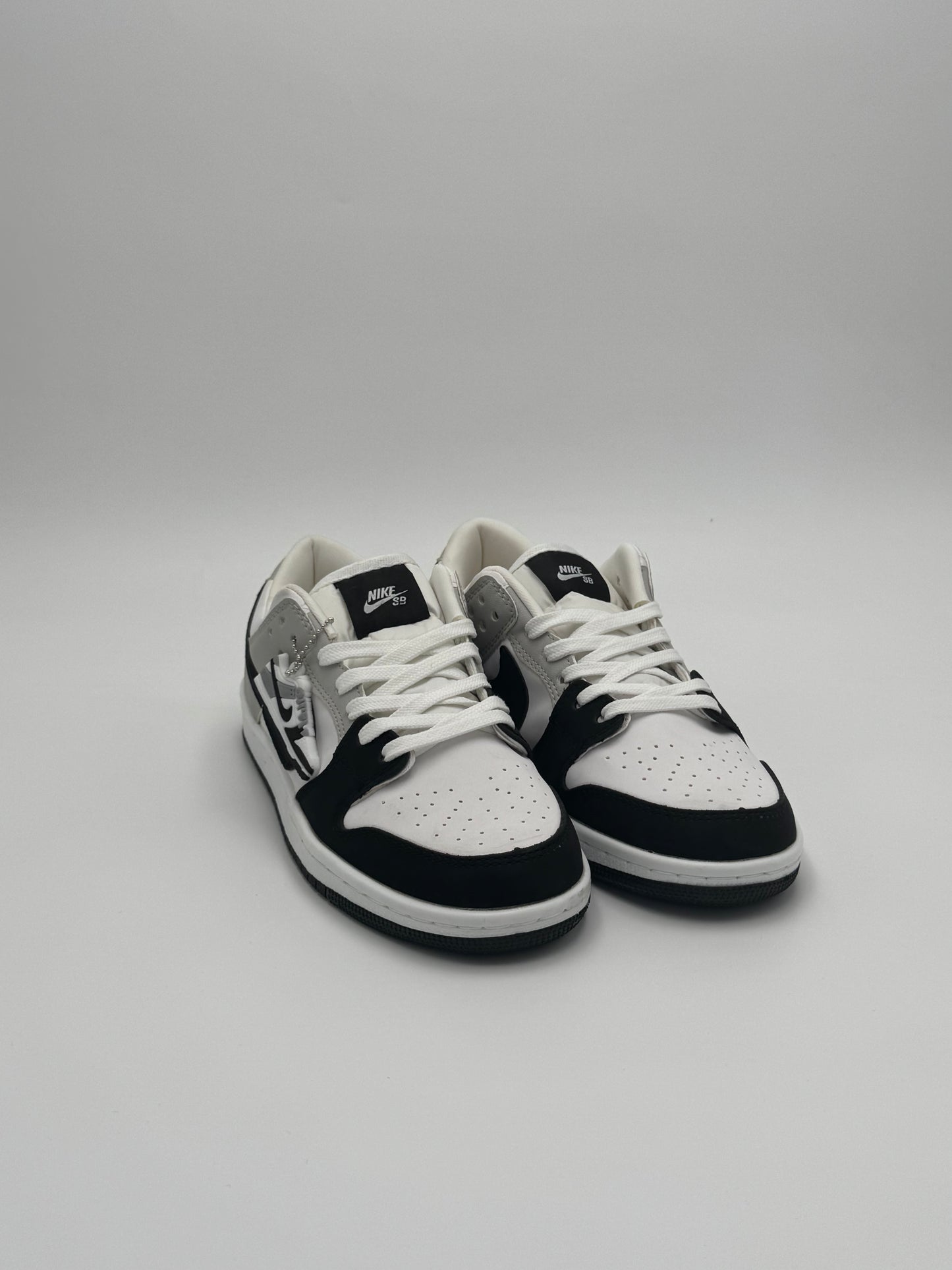 Nike SB Dunk (black and grey)
