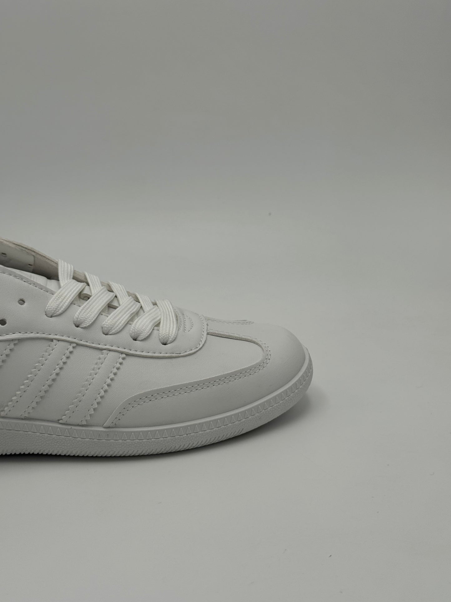 Adidas Samba "White Cat"