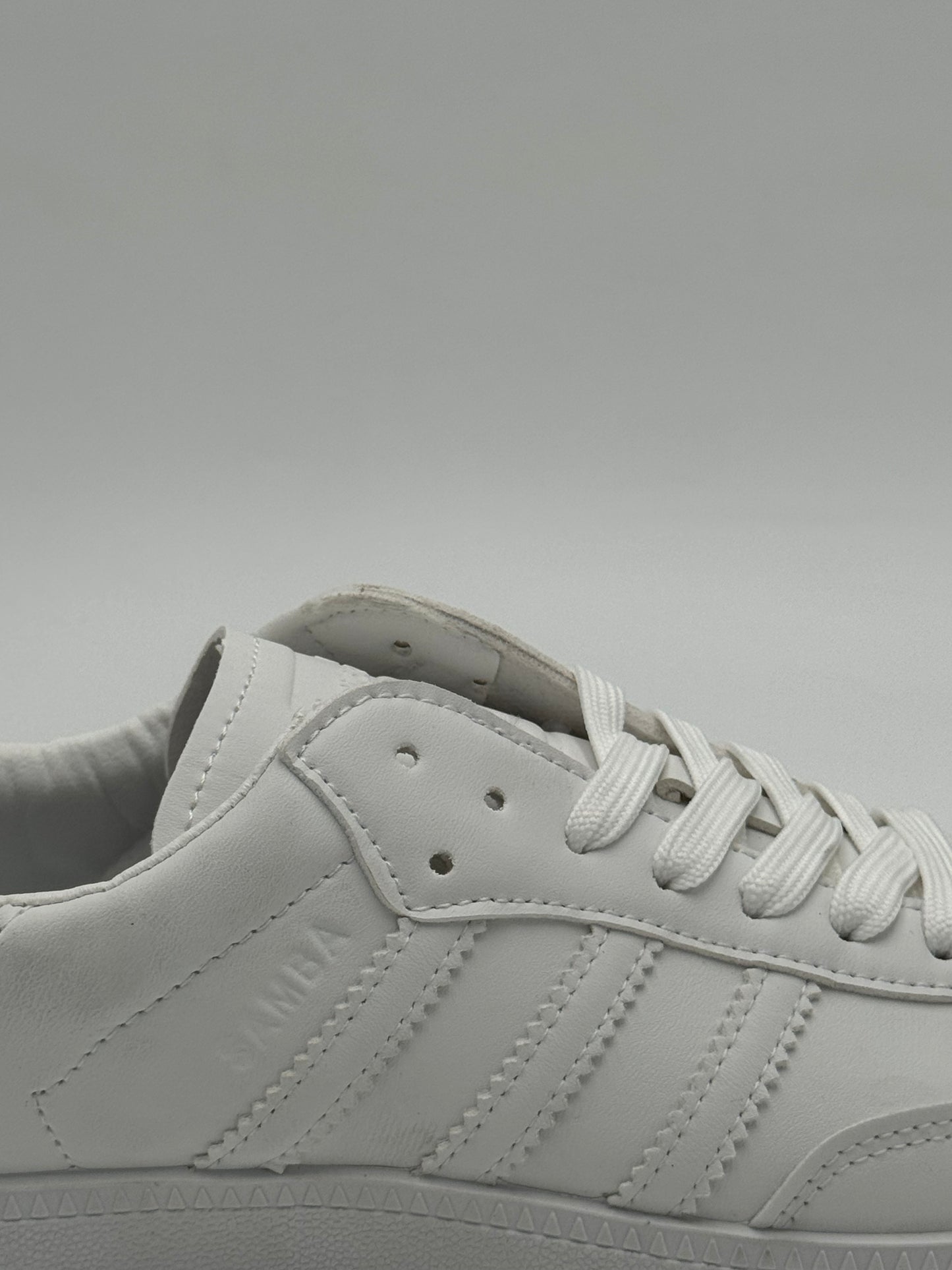 Adidas Samba "White Cat"