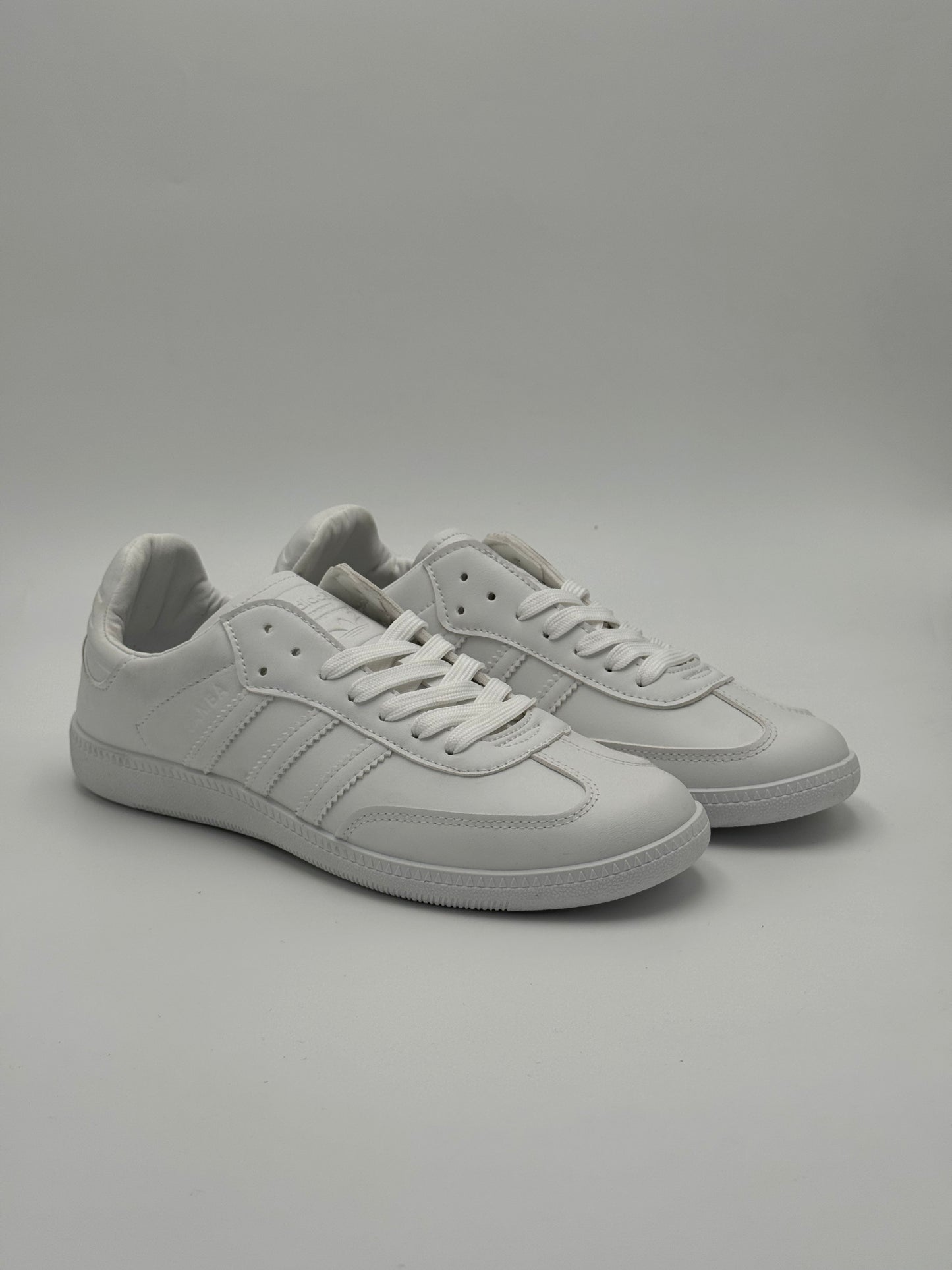 Adidas Samba "White Cat"