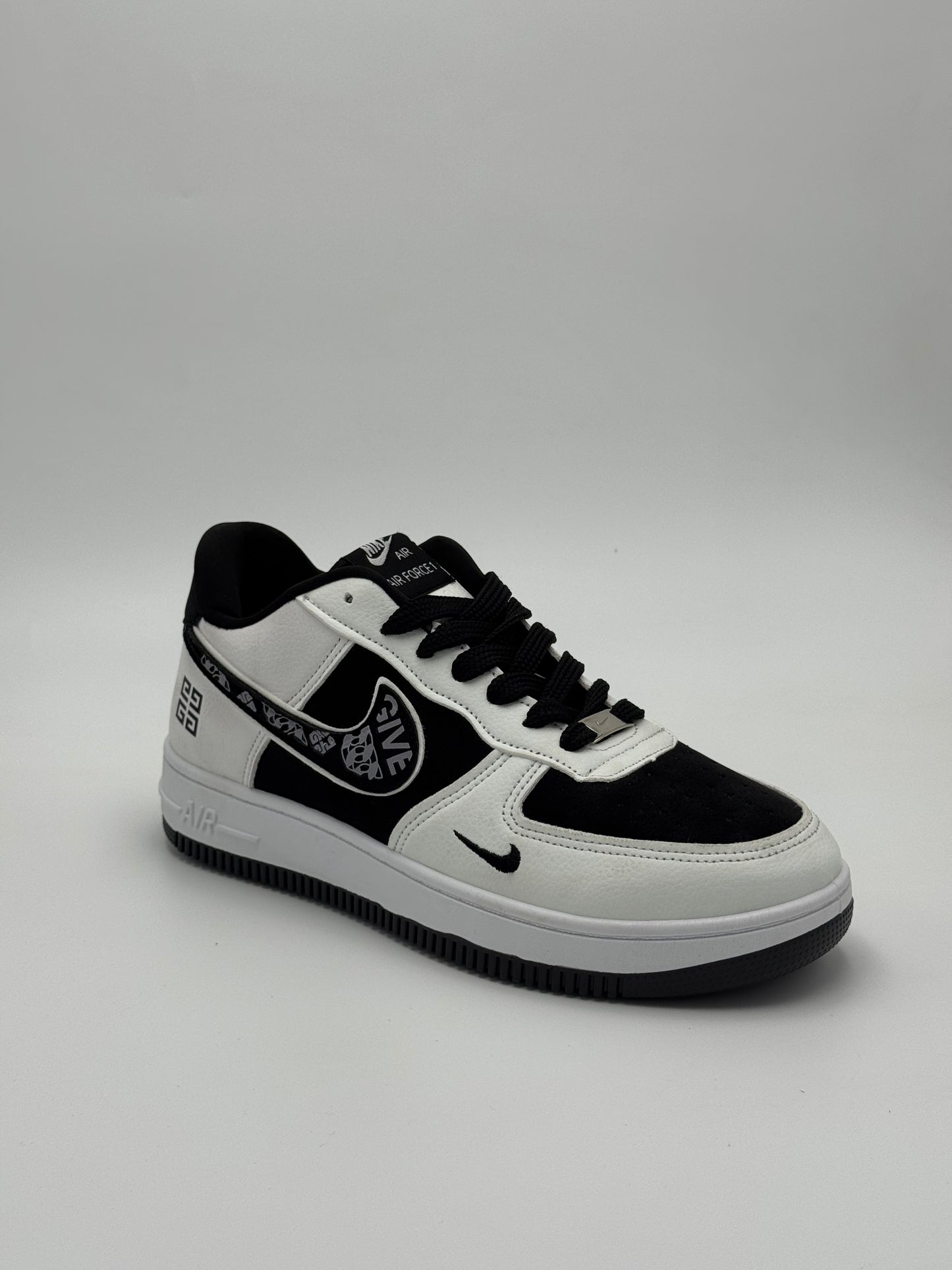Nike AirForce 1 &Givenchy "GIVE"
