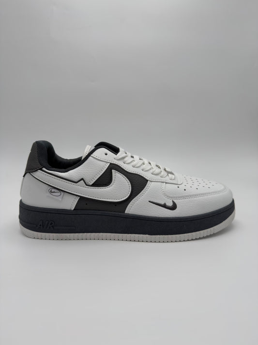 Nike Air Force 1 "reversed Panda"