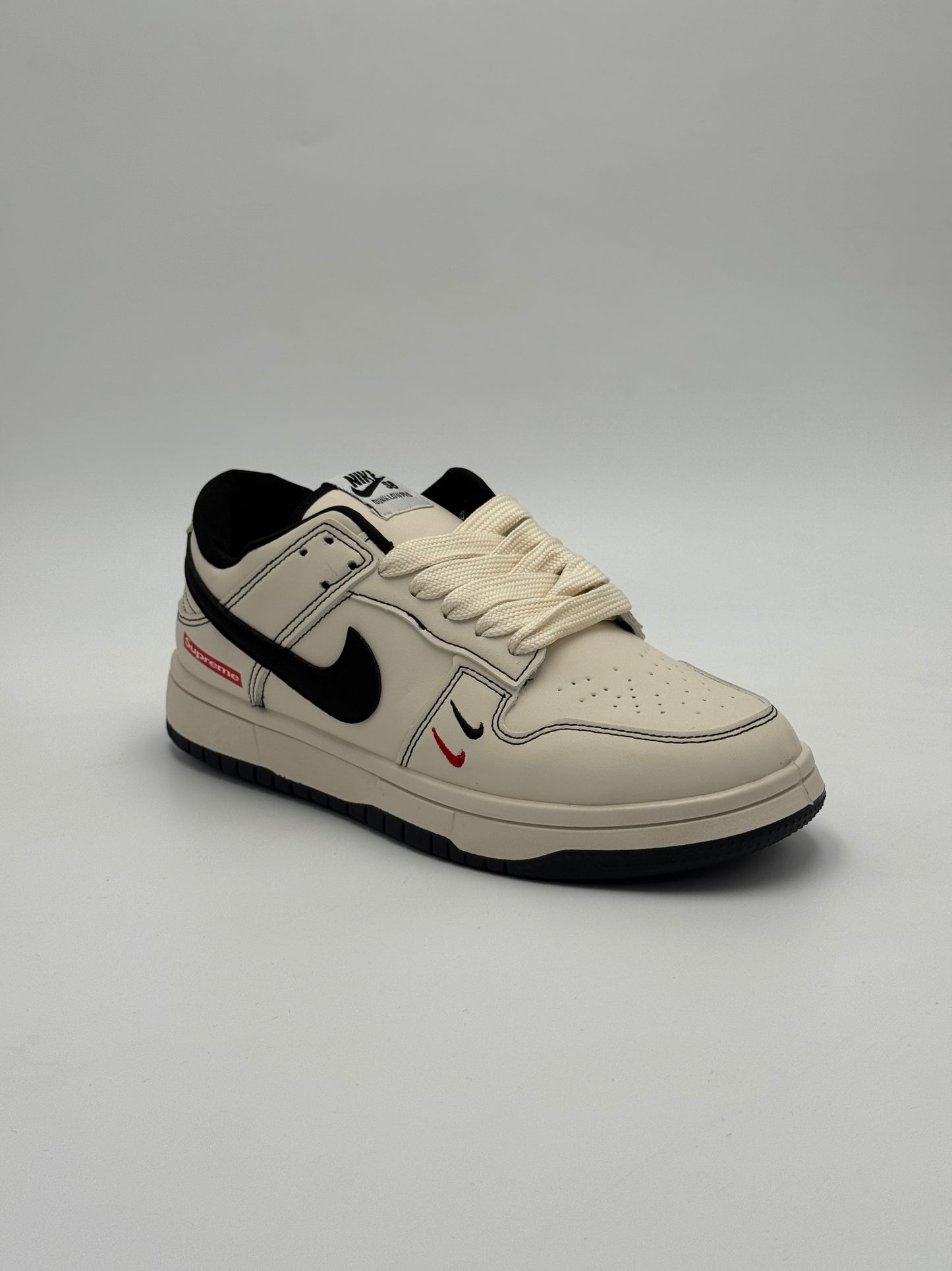 Nike SB Dunk Low x Supreme Double Swoosh "Beige"