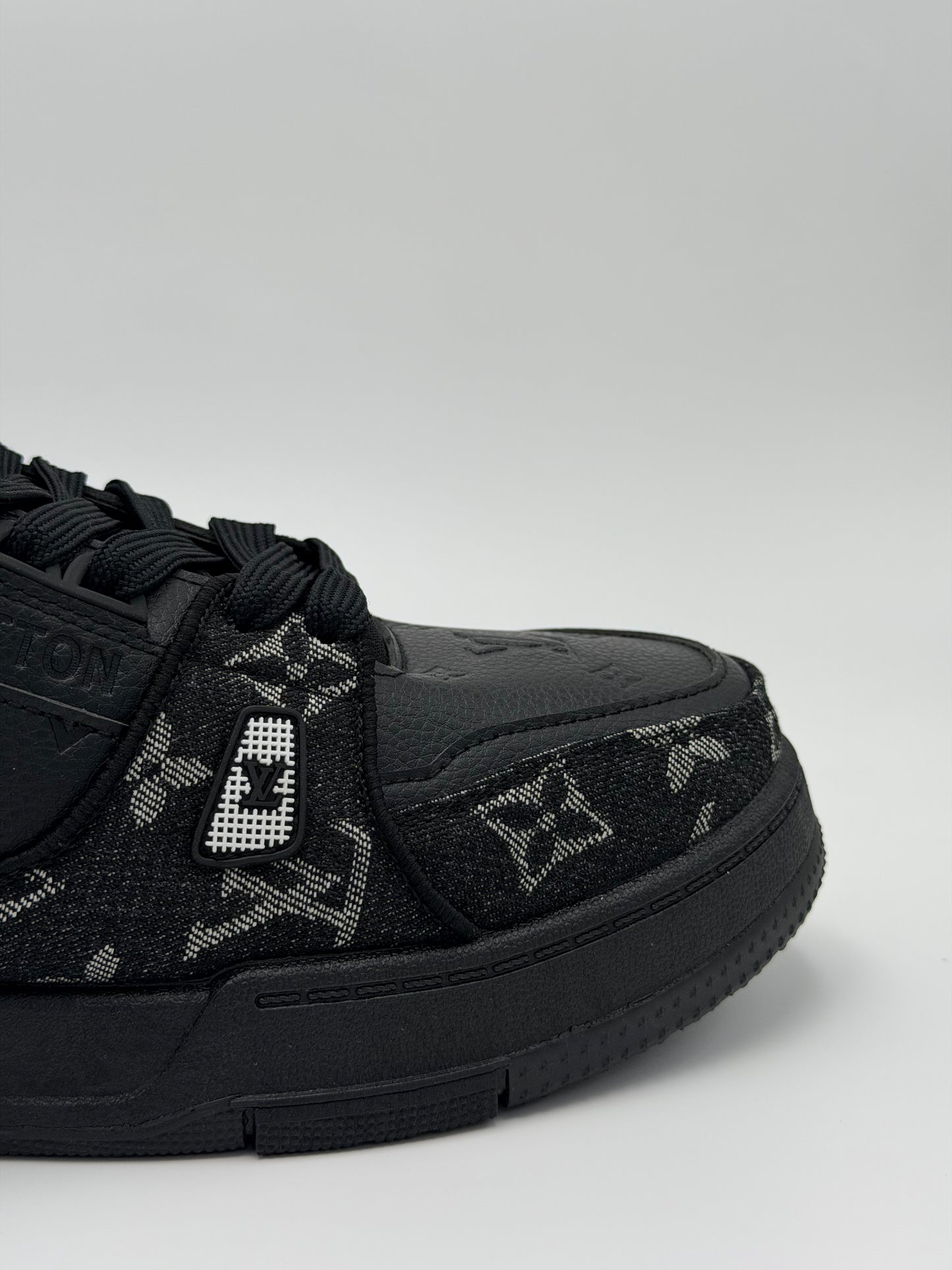 Louis Vuitton LV Trainer "Black Damier denim" (sp)