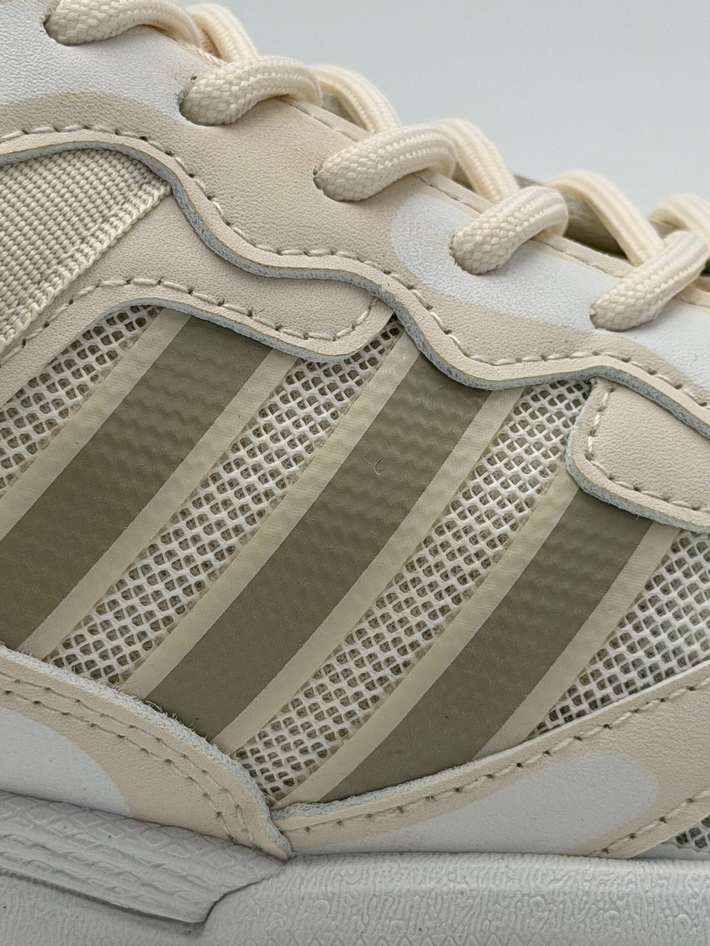 Adidas X Pherrell Williams Adistar Jellyfish "creamy"