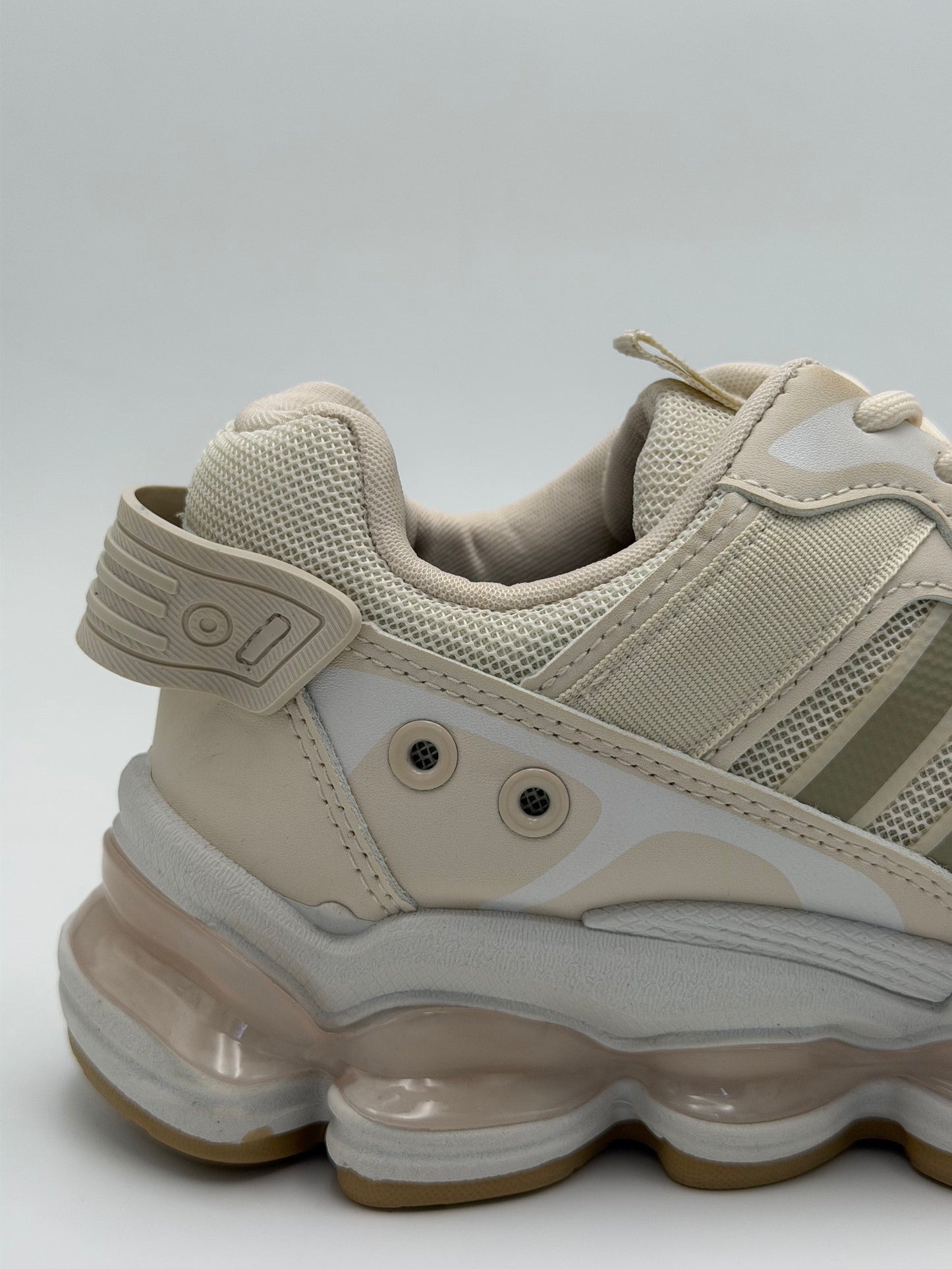 Adidas X Pherrell Williams Adistar Jellyfish "creamy"