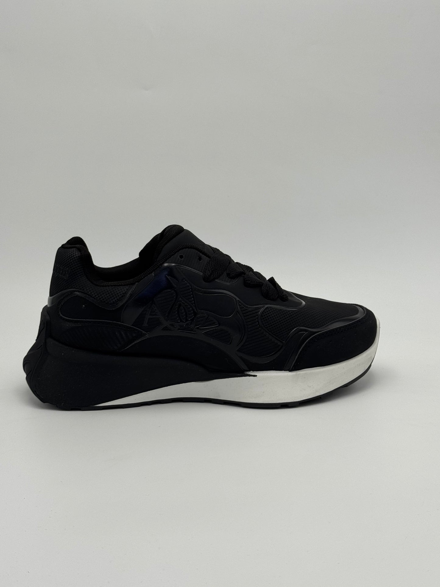 Alexander McQueen Sprint Runner "black panther"