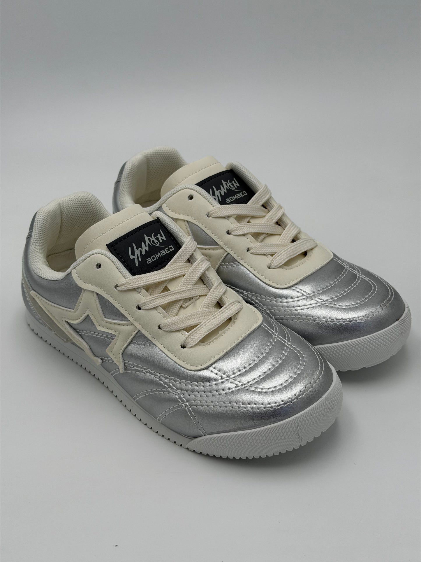 BATHING APE STAR "White"