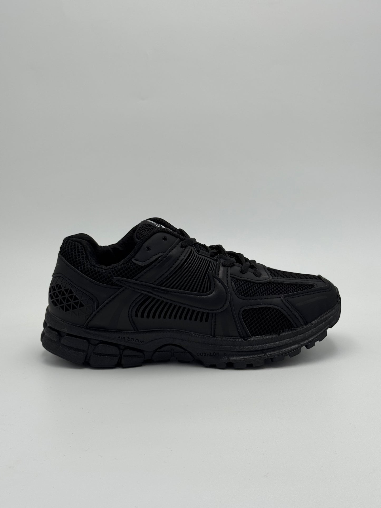 Nike Zoom Vomero 5 "Black Cat"