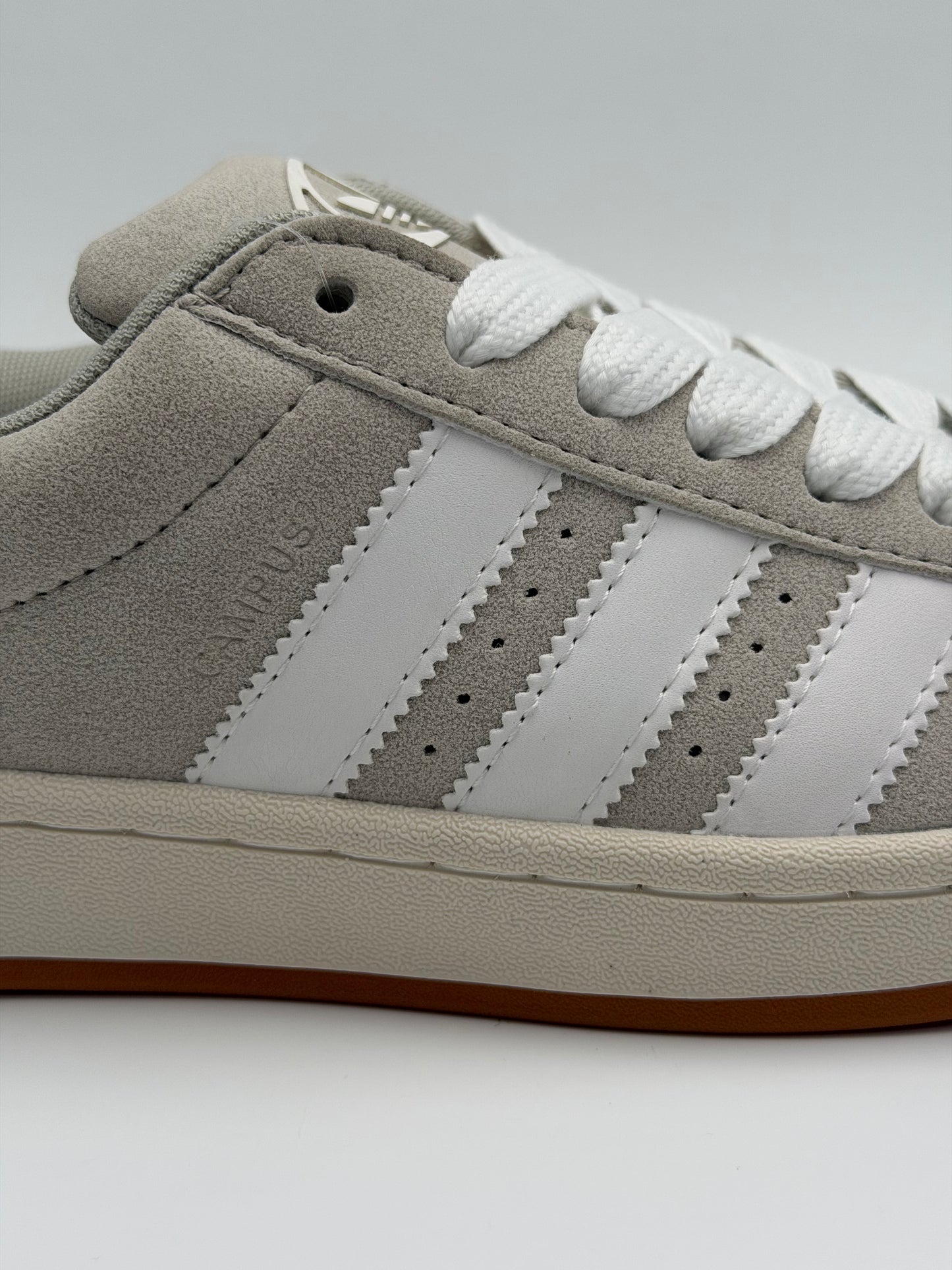 Adidas Campus OOs "beige& white"