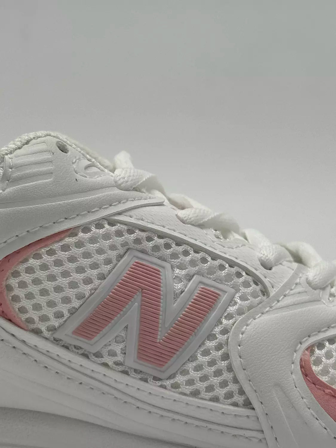 New Balance 530 "pink accent"