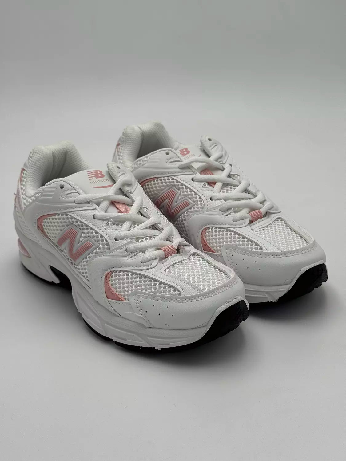 New Balance 530 "pink accent"
