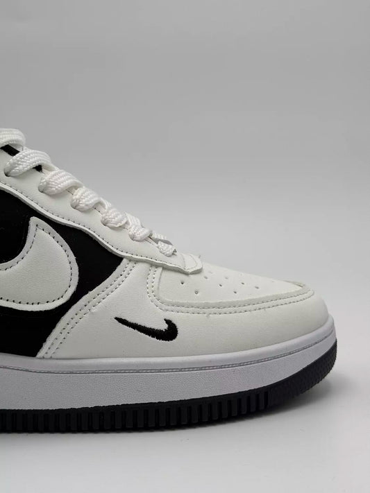 Nike Air Force 1 "Panda" (B)