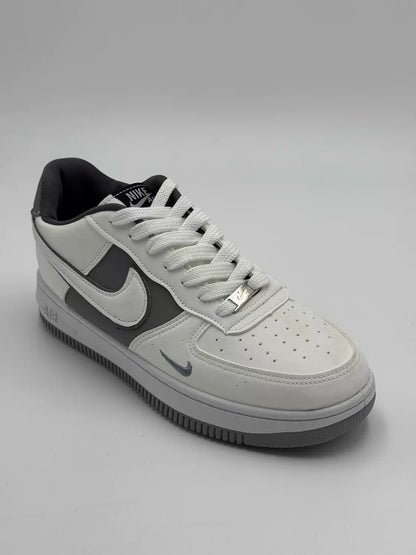 Nike Air Force 1 "Panda" (G)