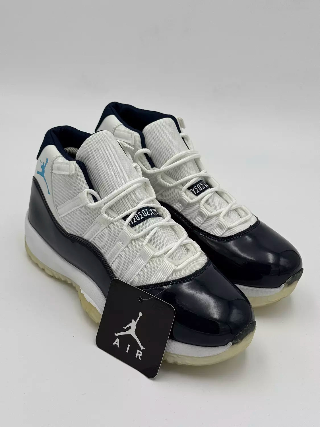 Nike Air Jordan 11 (B&W)
