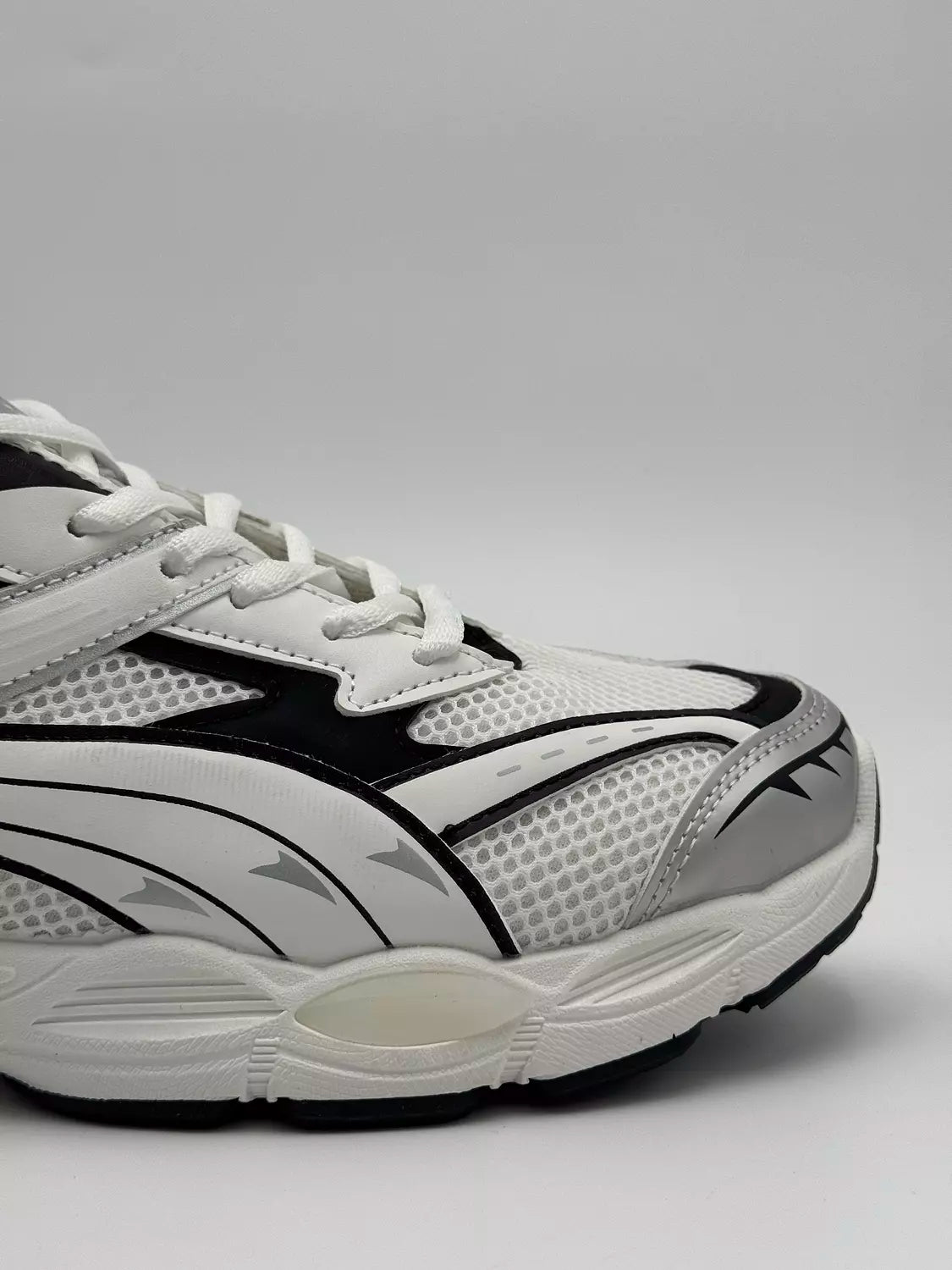 PUMA Morphic "black tint"