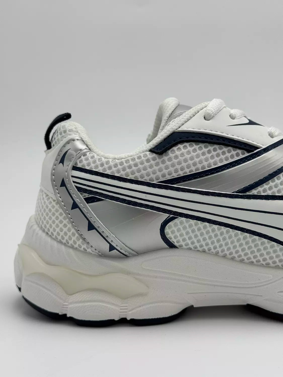 PUMA Morphic "navy tint"