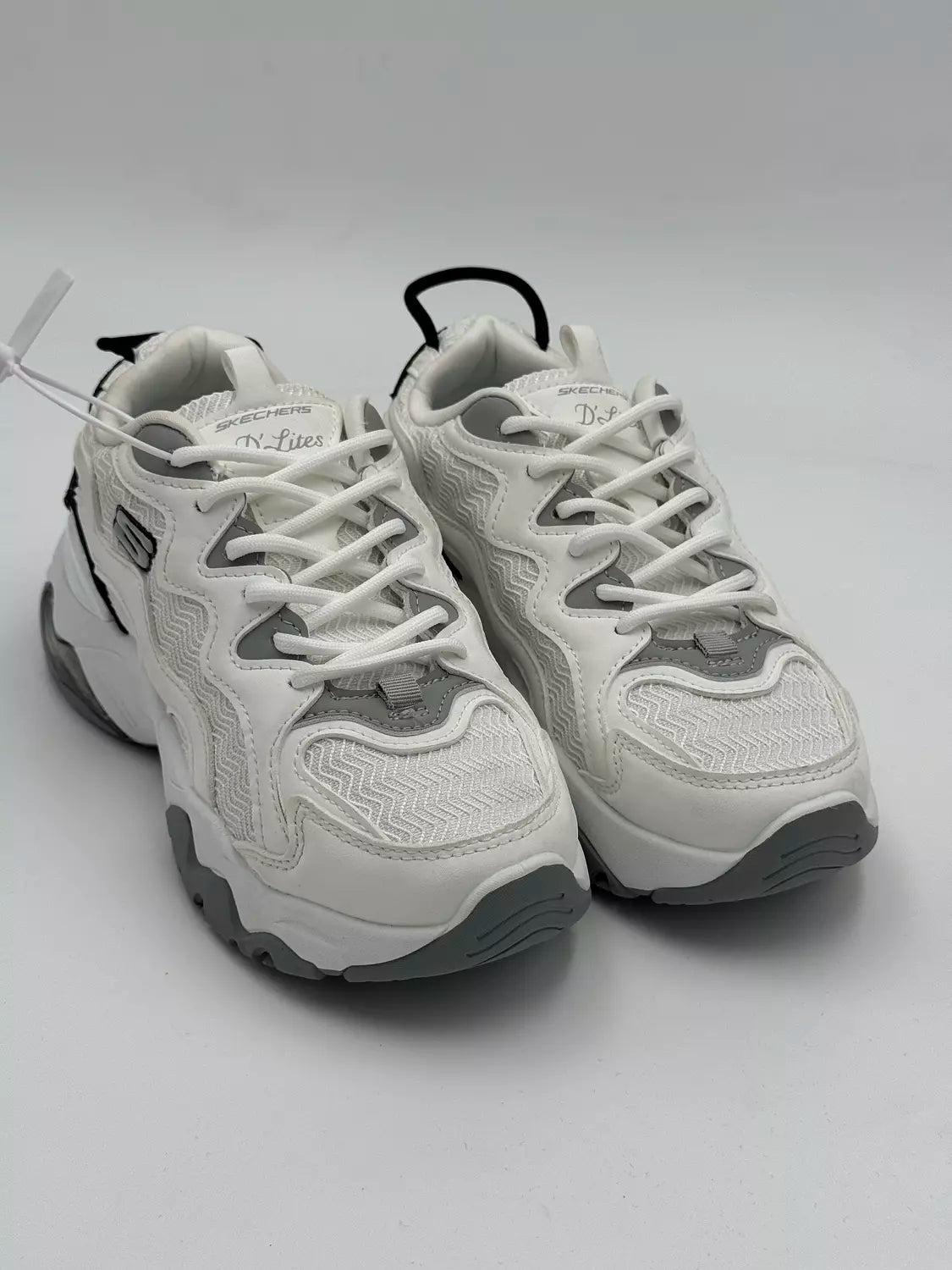 Skecher D'Lites 3.0 (W&B)