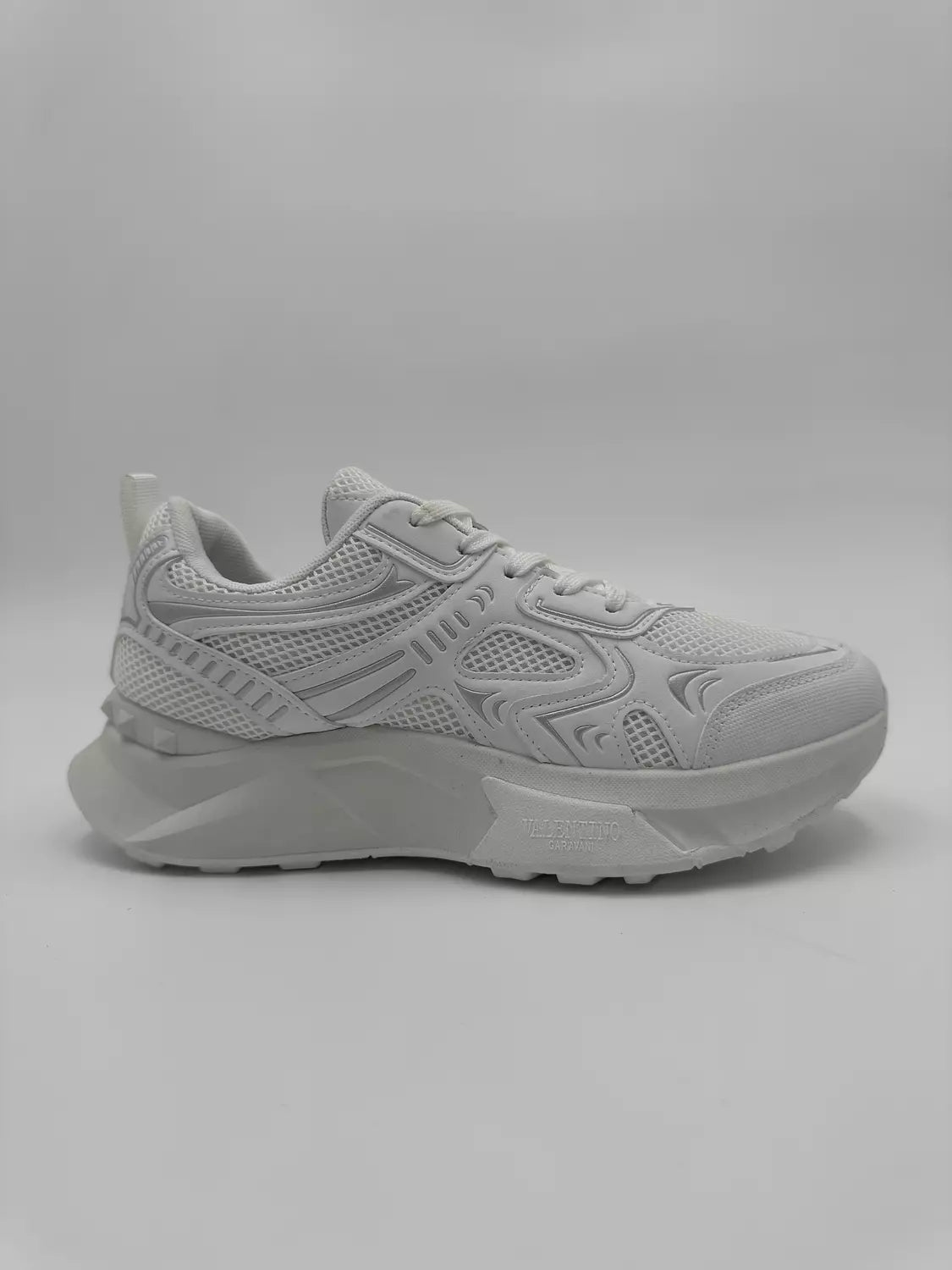 Valentino Faylon (white)